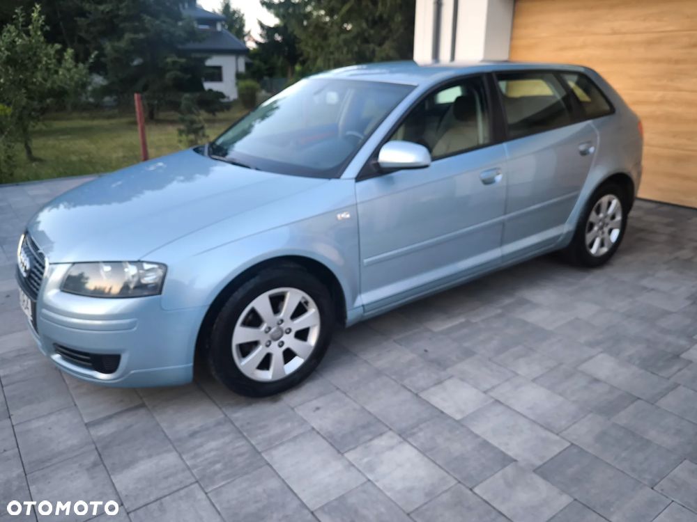 Audi A3 Sportback 1.6 FSI Ambiente - 1