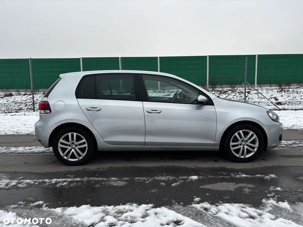 Volkswagen Golf 1.6 TDI Highline - 6