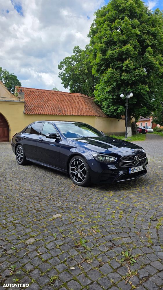 Mercedes-Benz E 220 d 4MATIC Aut. - 31