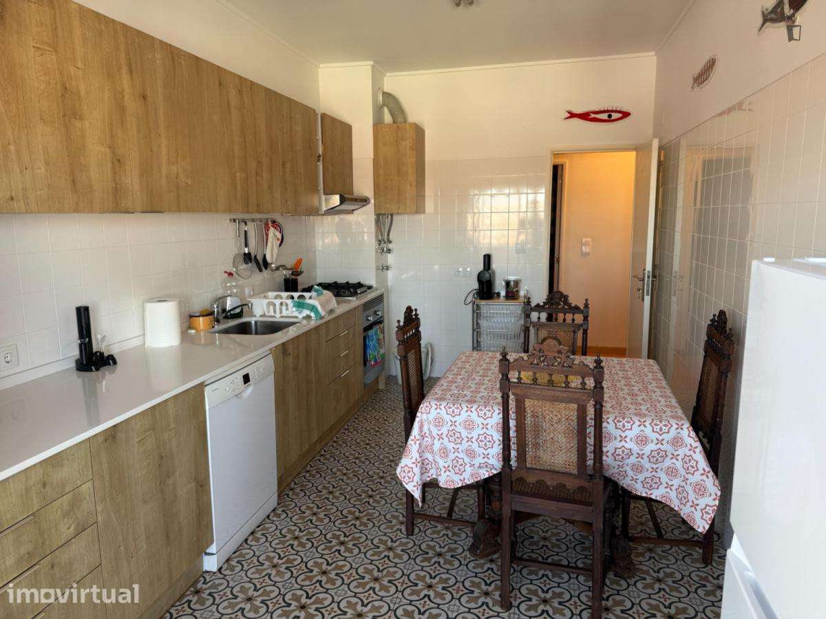 Quarto - localizado em Pontinha Lisbon - Grande imagem: 5/18