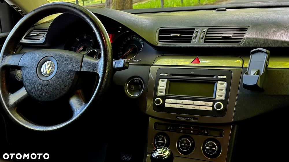 Volkswagen Passat 2.0 TDI 4Motion Comfortline - 8