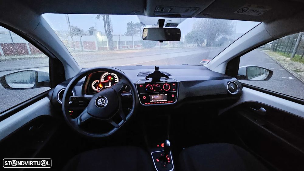VW Up! 1.0 High Auto - 10