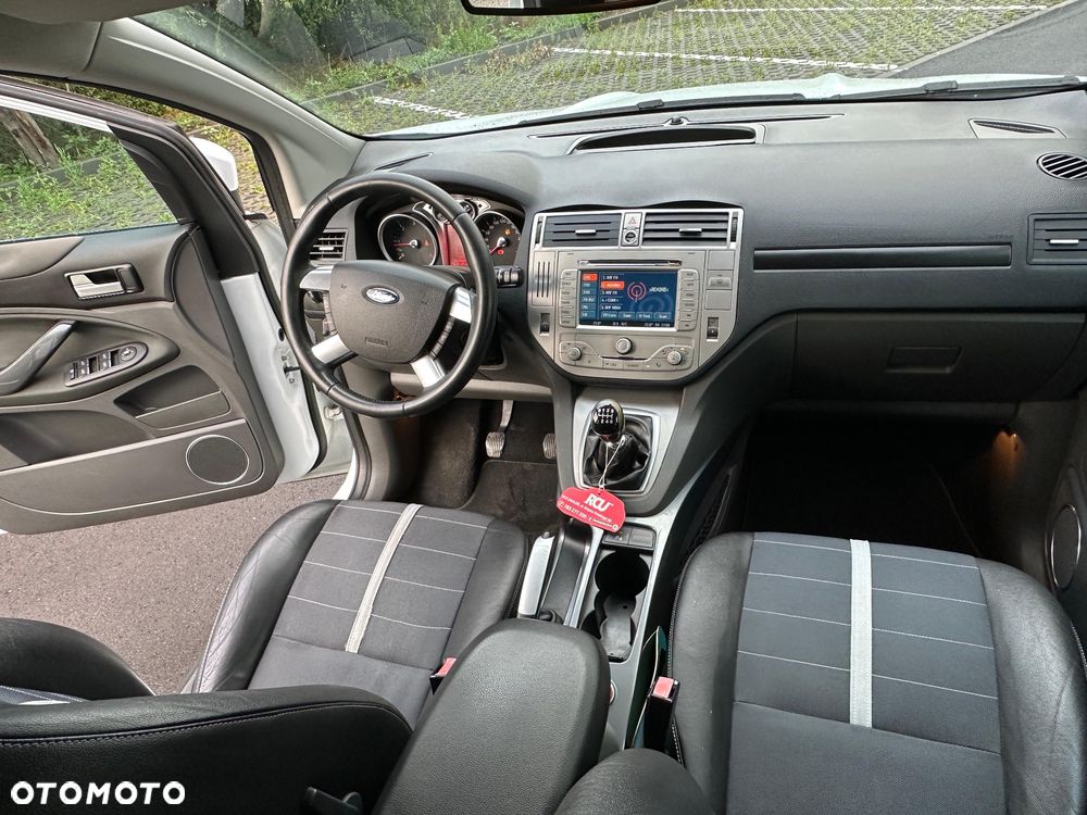 Ford Kuga - 20