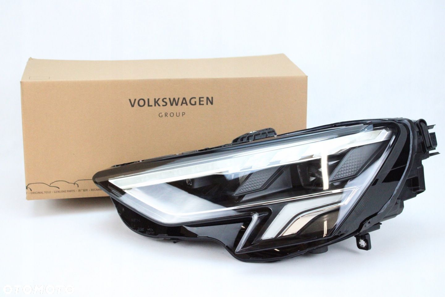 NOWA ORG LAMPA LEWY PRZÓD AUDI A3 8Y S3 RS3 8Y0941033 - 1
