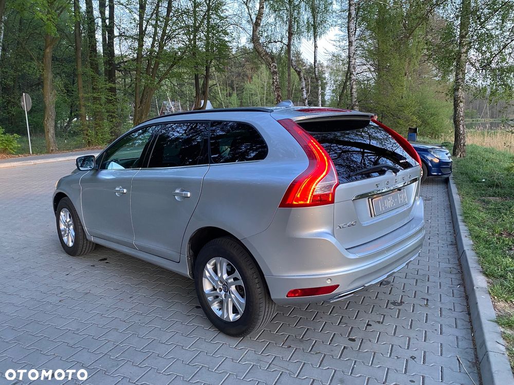 Volvo XC 60 D4 Geartronic Momentum - 8