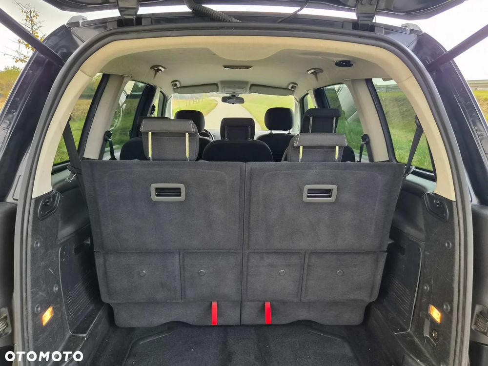 Ford Galaxy - 17