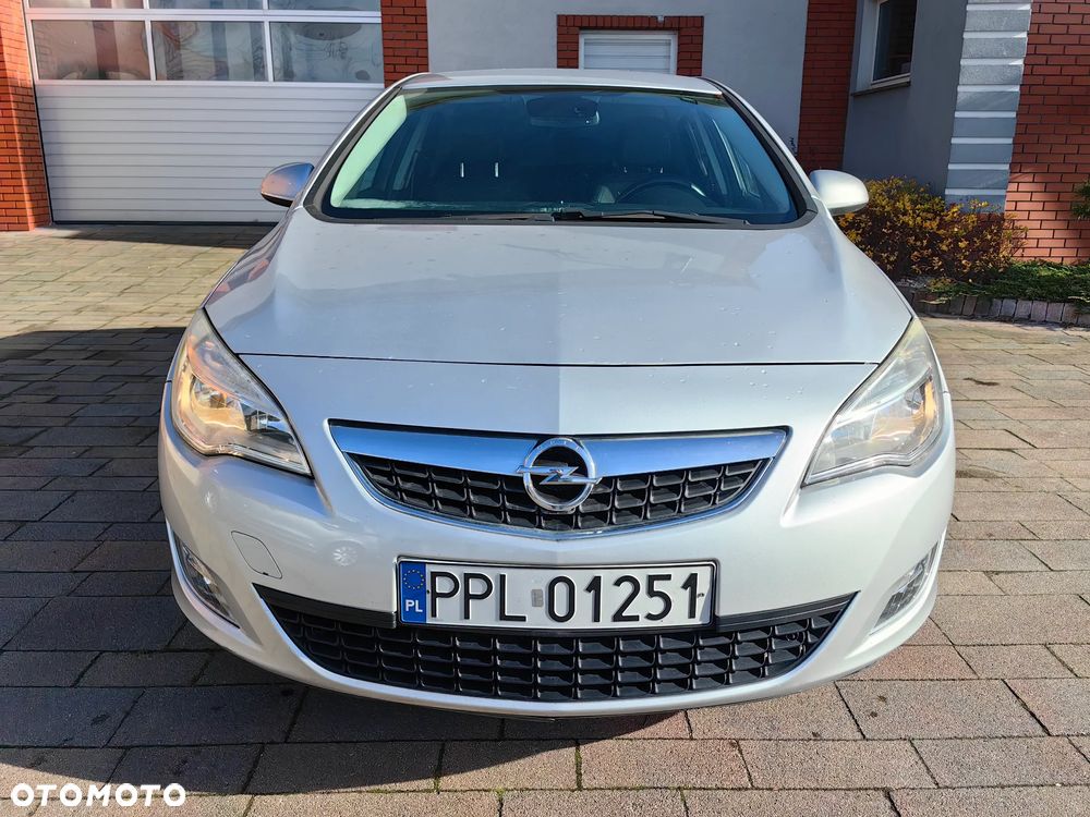 Opel Astra 2.0 CDTI DPF Automatik Design Edition - 3