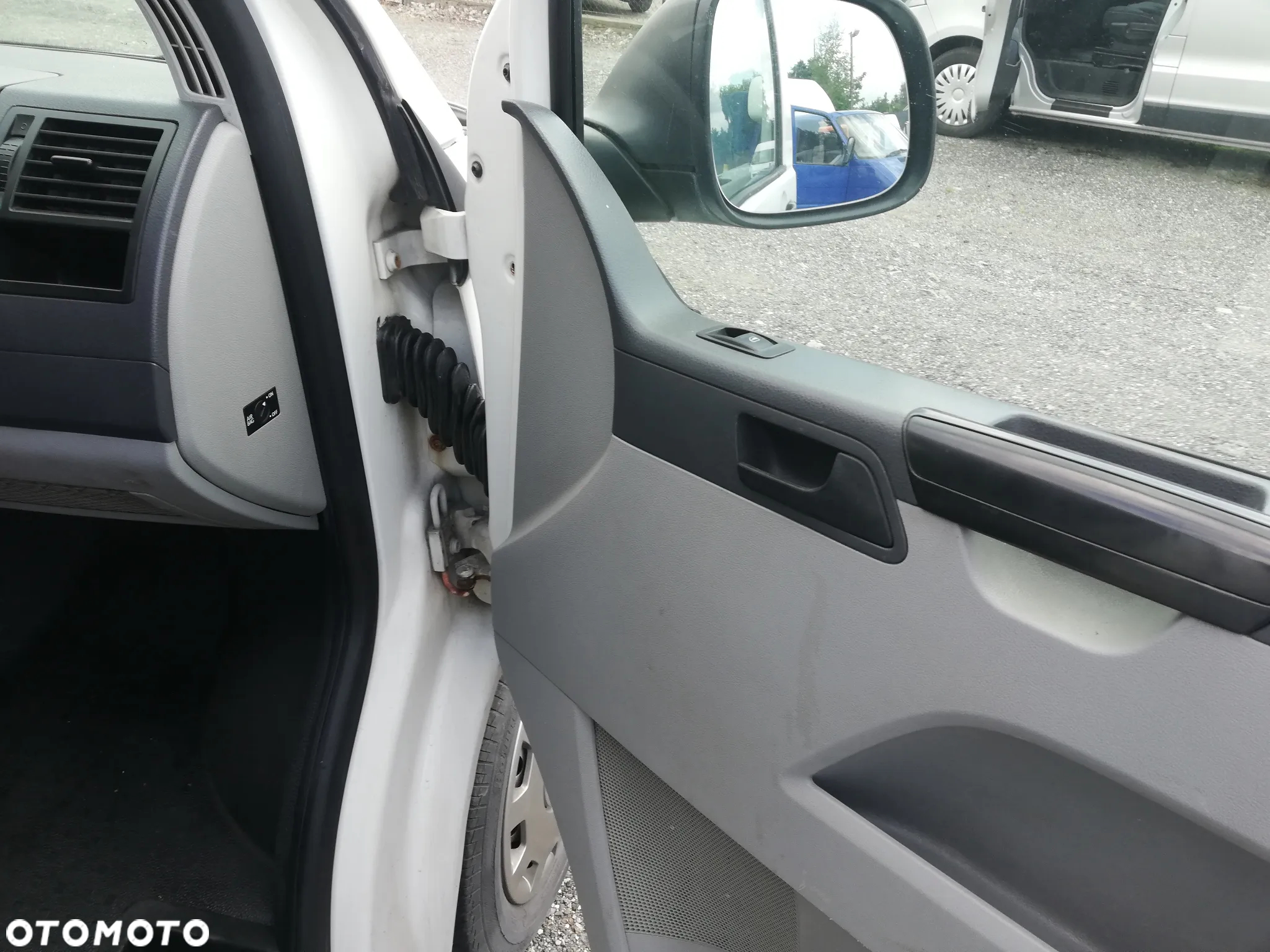 Volkswagen T5 LONG - 21