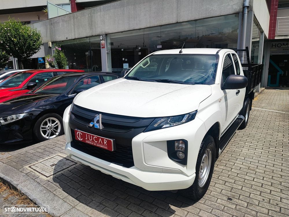 Mitsubishi L200 2.3 DI-D Space Cab Invite Strakar Look 4WD - 1