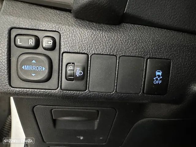 Toyota Auris Touring Sports 1.33 VVT-i Comfort +J16+Navi - 18