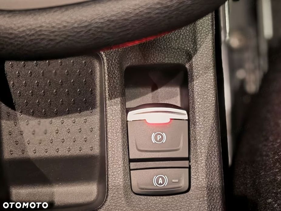 Renault Captur 1.3 TCe mHEV Techno EDC - 11