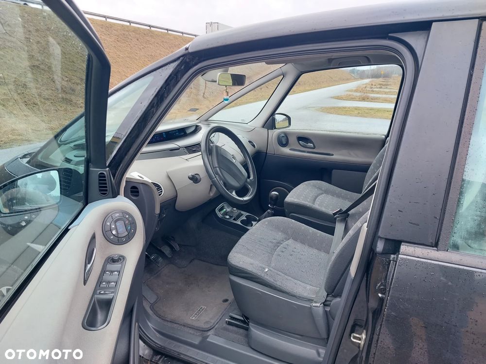 Renault Espace 1.9 dCi Authentique - 8