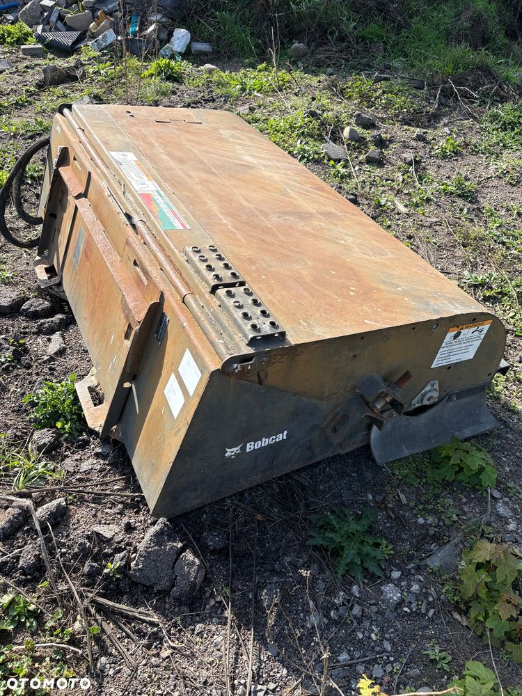 Bobcat T770 - 30