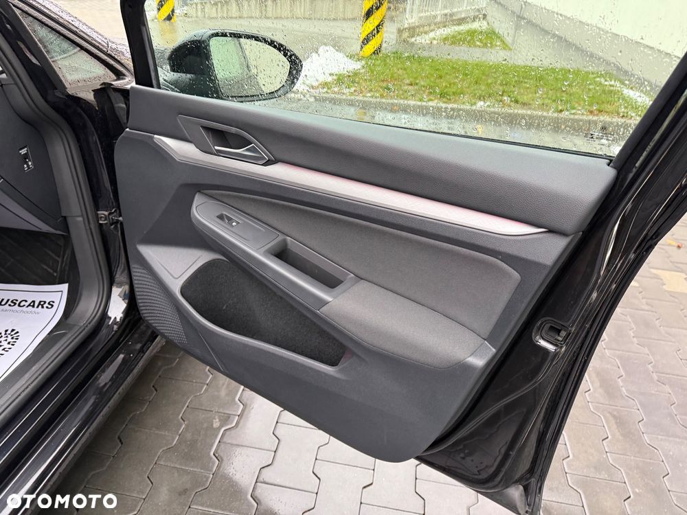 Volkswagen Golf - 29