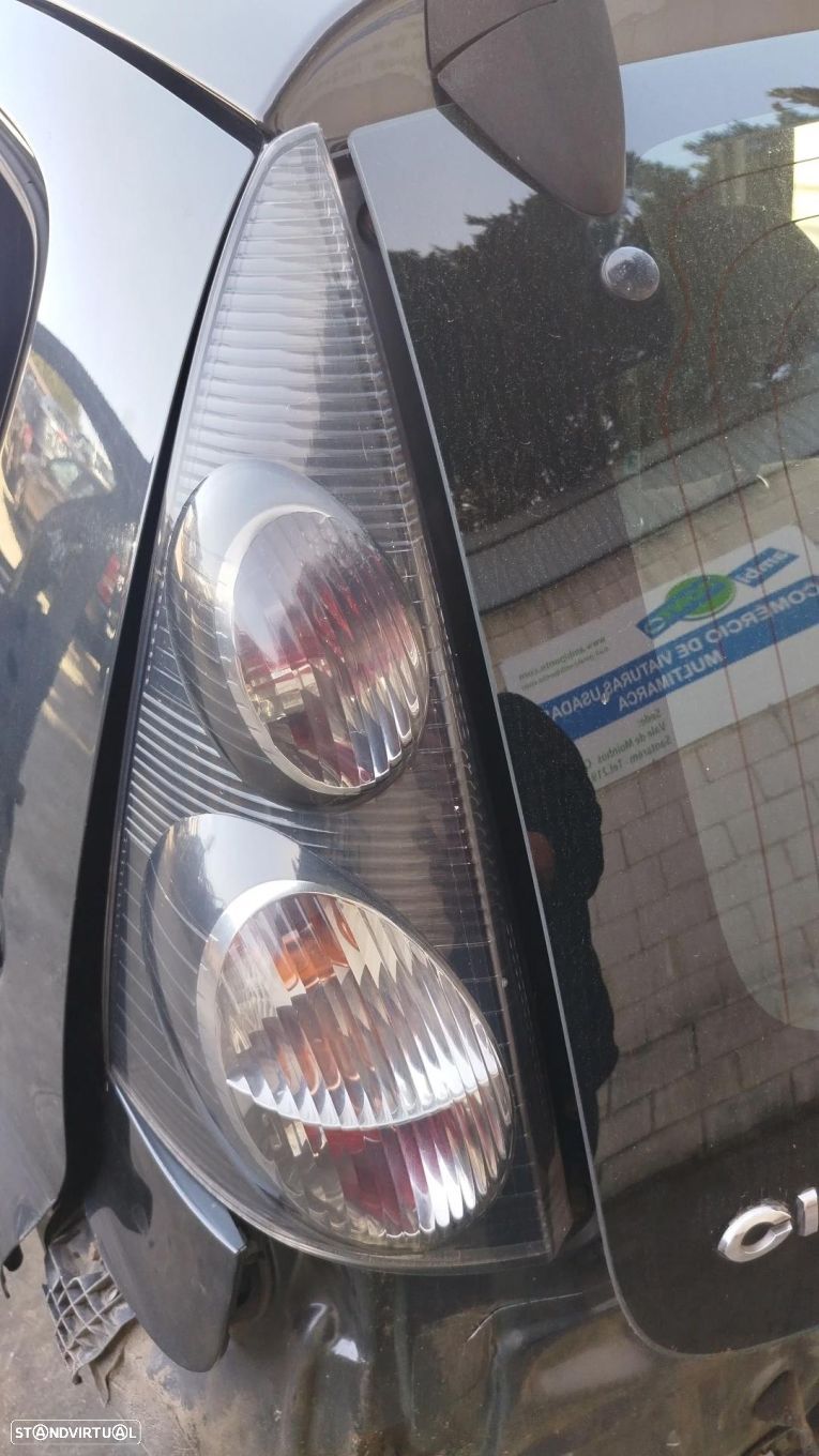 Farolim esquerdo CITROËN C1 (PM_, PN_) - 1