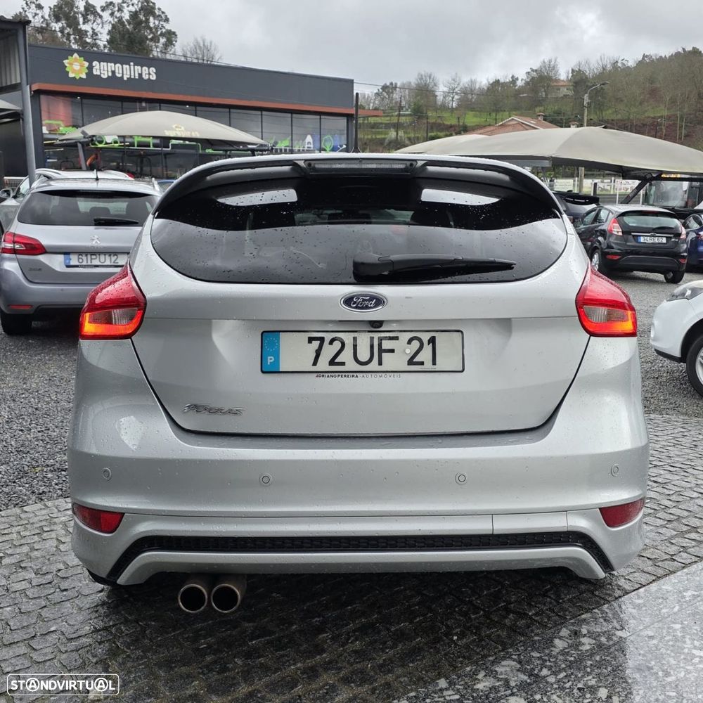Ford Focus 1.0 EcoBoost ST-Line - 10