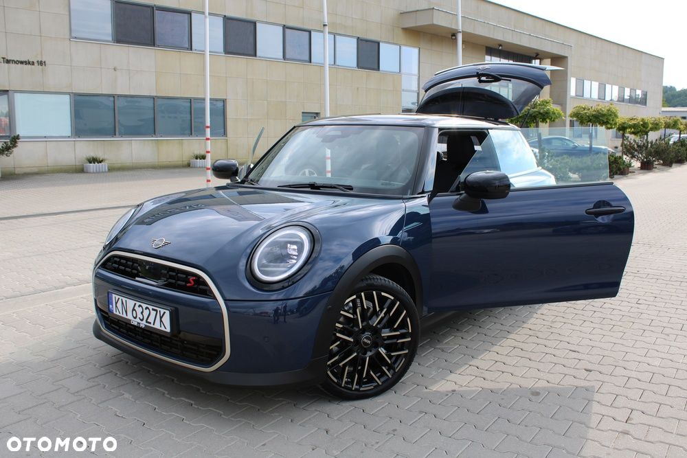 MINI Cooper S Favoured Trim - 13