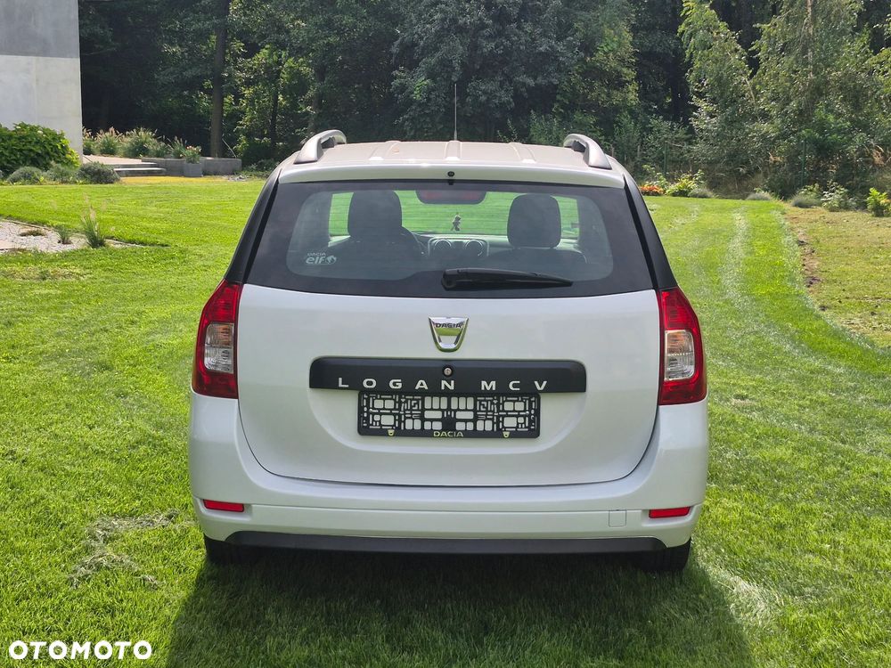 Dacia Logan 1.2 16V 75 Ambiance - 6