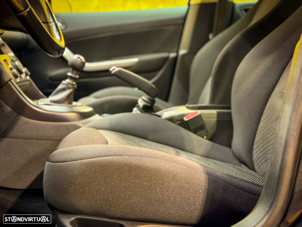 Peugeot 308 SW 1.6 HDi Executive CVM6 - 23