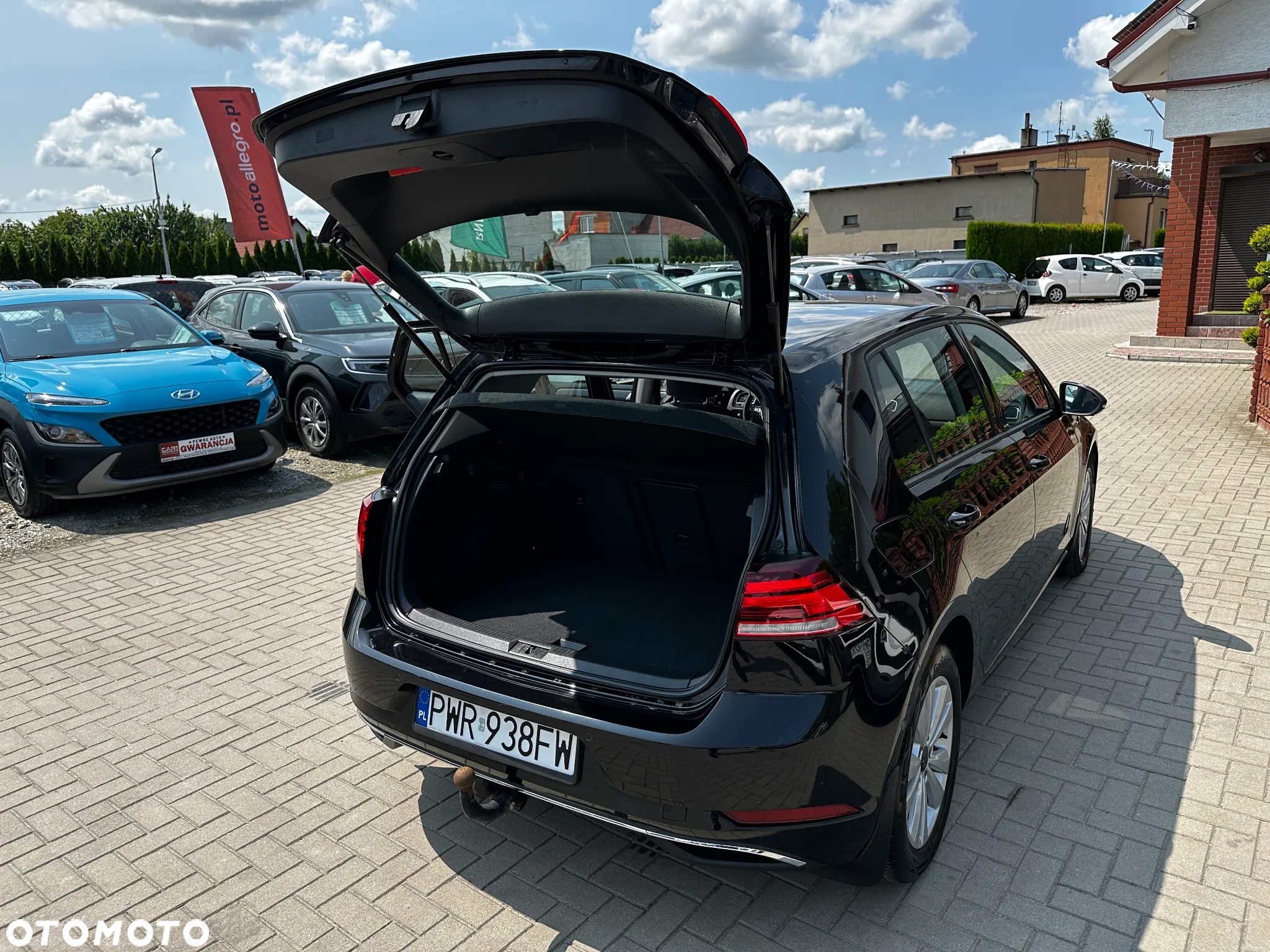 Volkswagen Golf - 28
