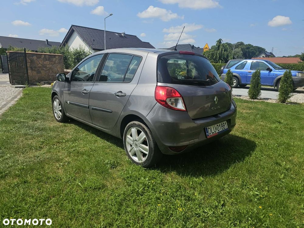 Renault Clio - 3