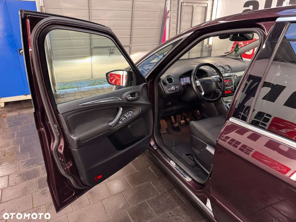 Ford S-Max - 22