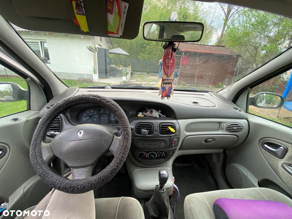 Renault Scenic 1.9 dCi Authentique - 4
