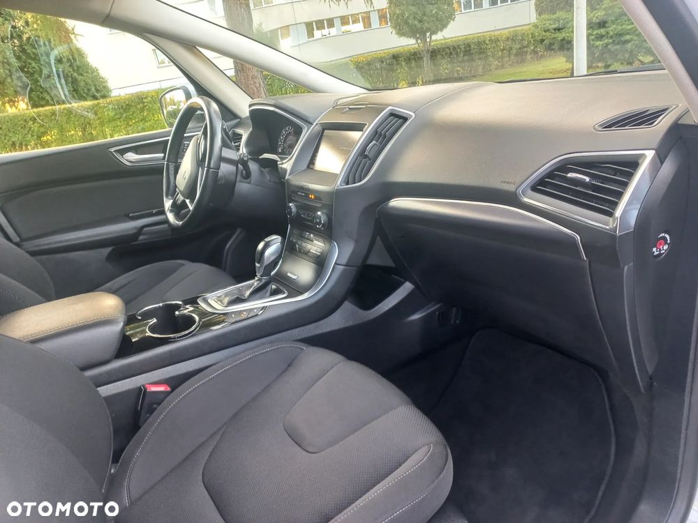 Ford S-Max - 7