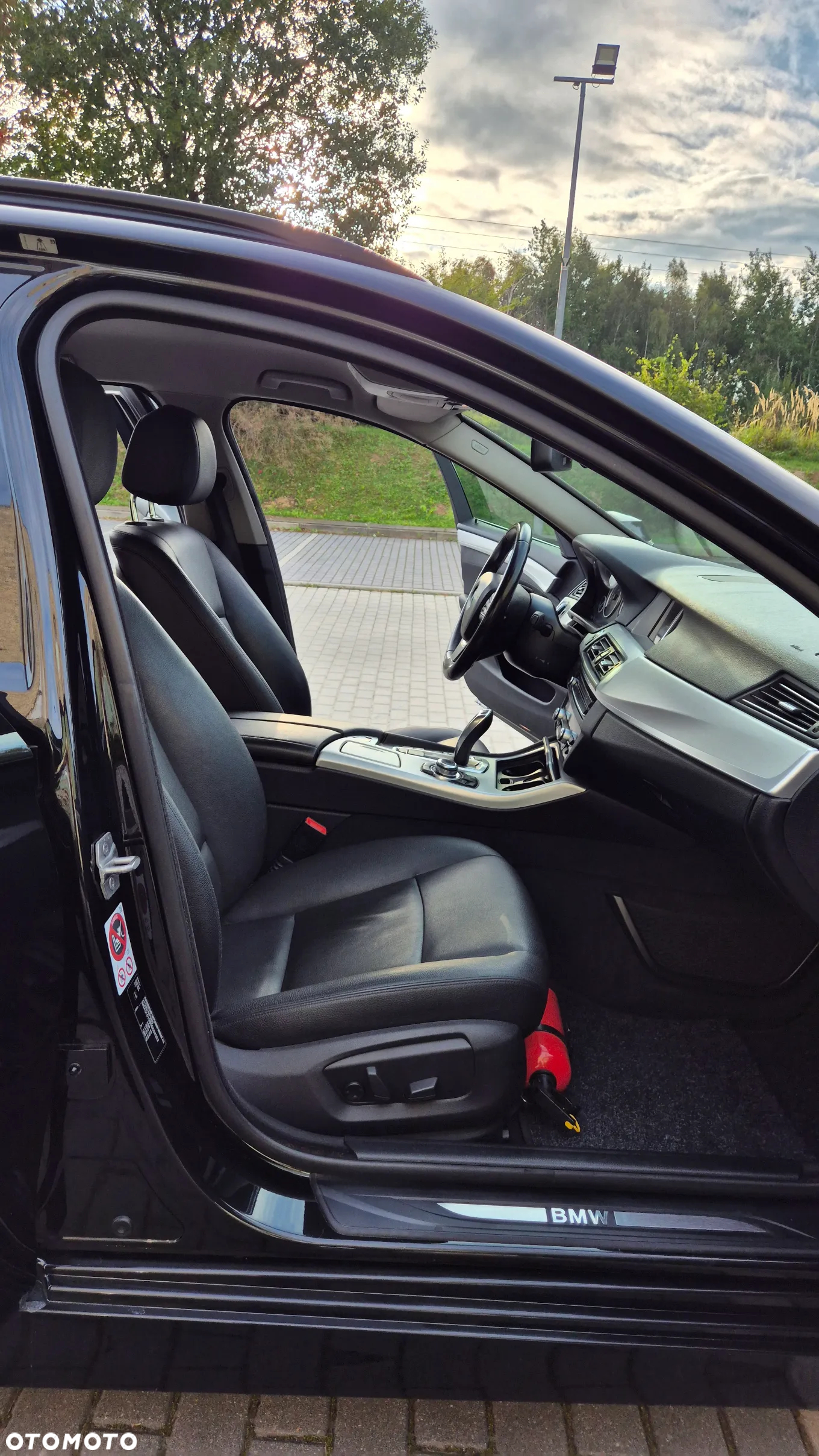 BMW Seria 5 520d xDrive Touring - 6
