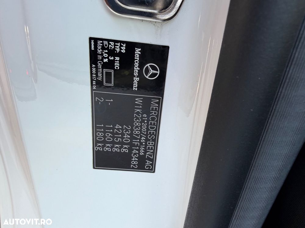 Mercedes-Benz E 200 4MATIC MHEV - 22