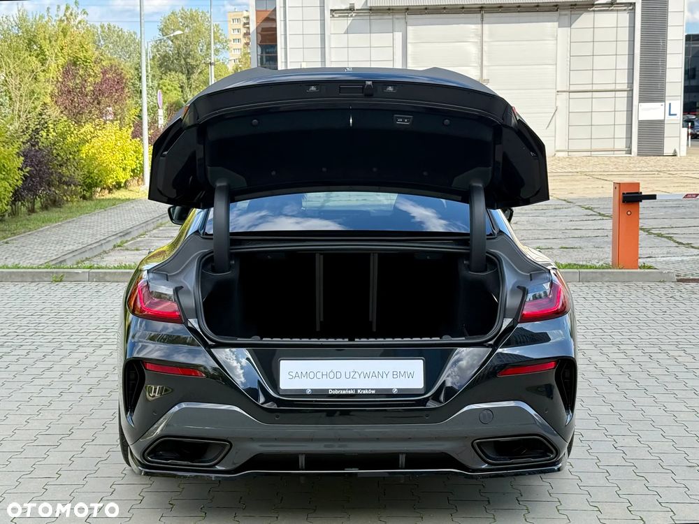 BMW Seria 8 840d xDrive mHEV - 14