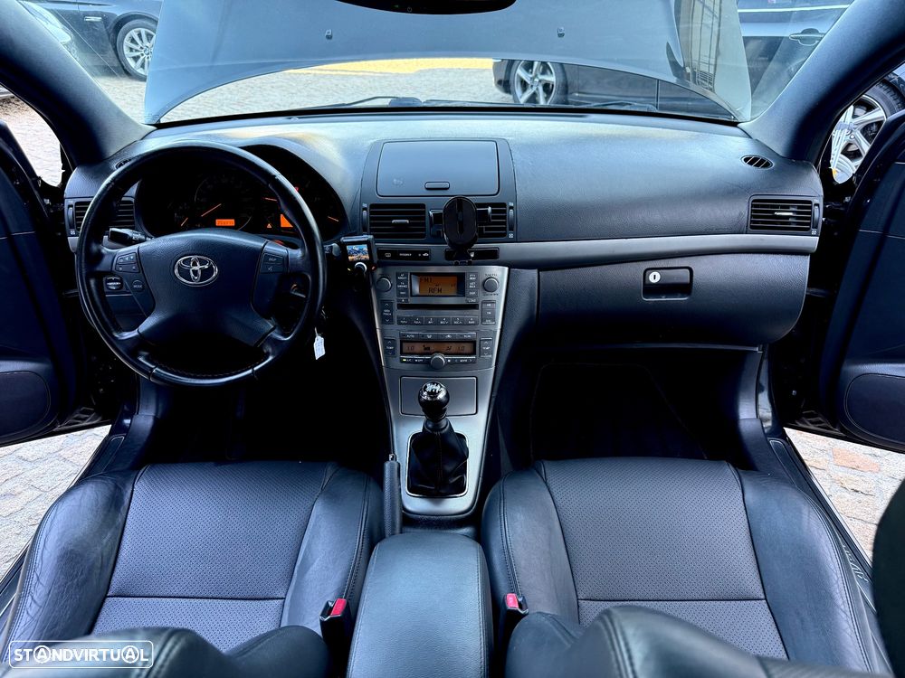 Toyota Avensis SW 2.2 D-4D Executive - 7
