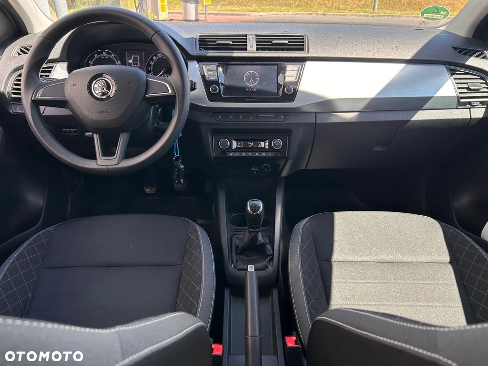 Skoda Fabia 1.0 TSI Tour - 19