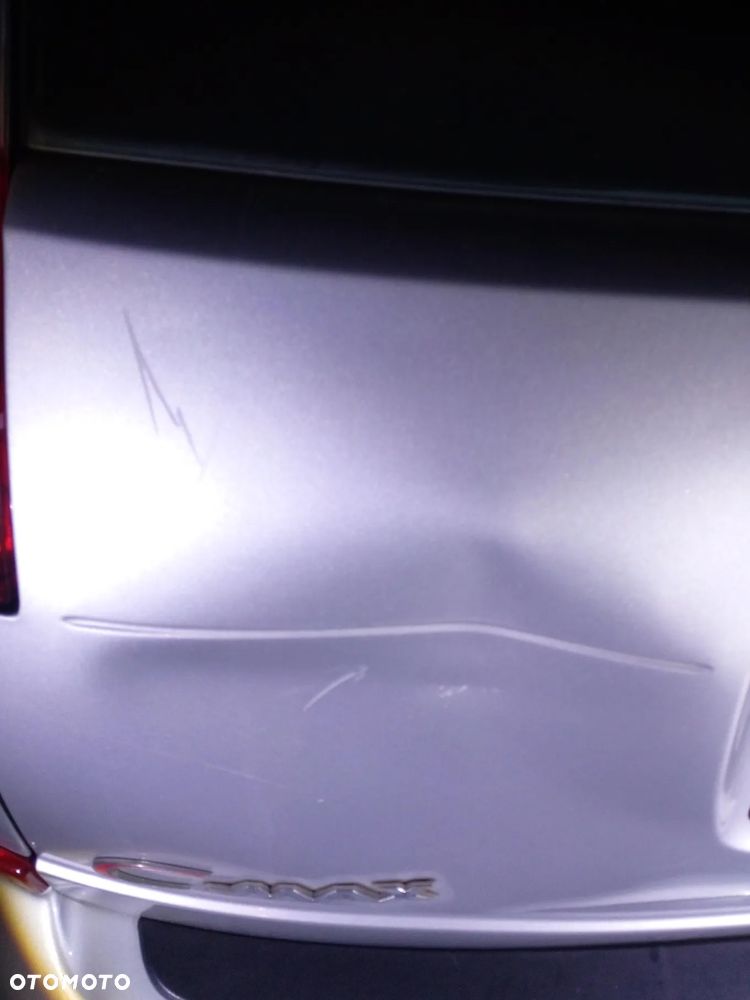 Ford C-MAX 1.8 TDCi Ghia - 29