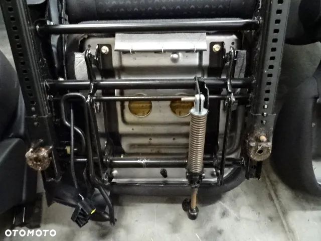 FOTEK FOTELE KANAPA FORD FOCUS MK1 LIFT 5D HB 01-03 NR477 - 18