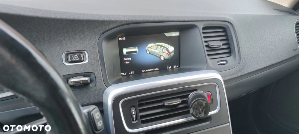 Volvo V60 D6 AWD Plug-in Hybrid Summum - 18