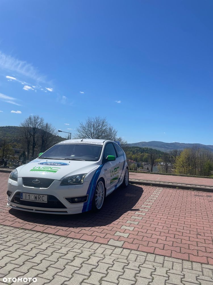 Ford Focus - 1