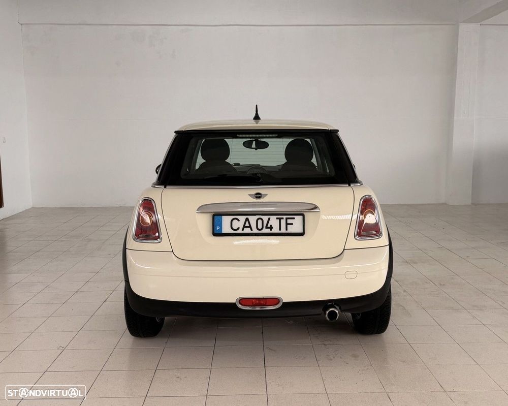 MINI 3 Portas One - 4