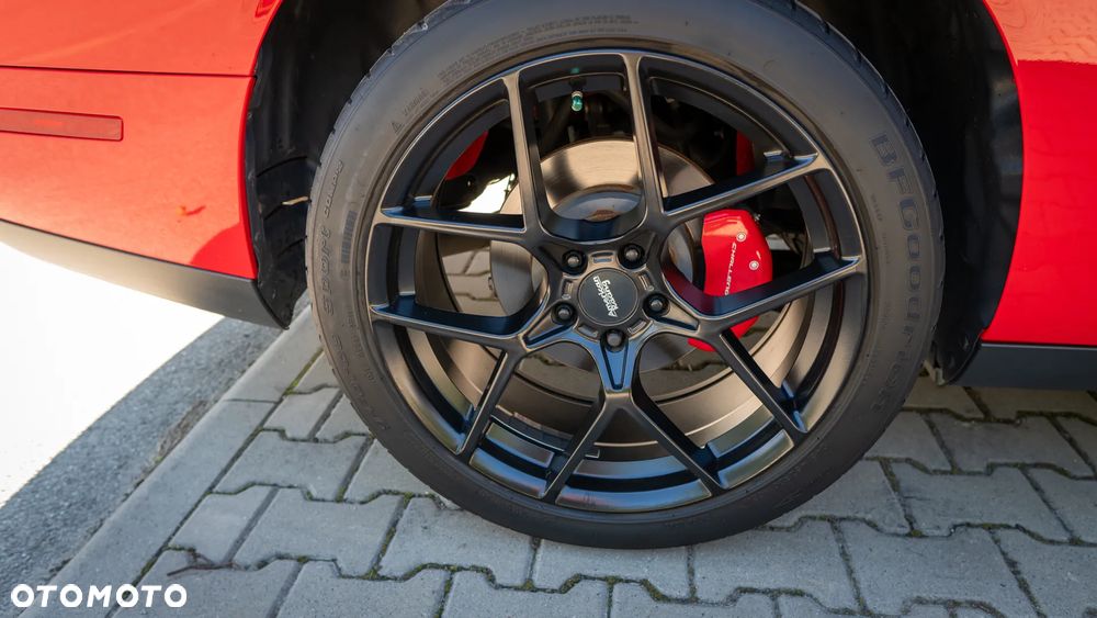 Dodge Challenger - 21