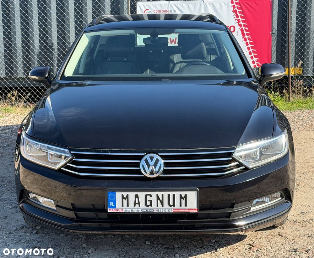 Volkswagen Passat - 30