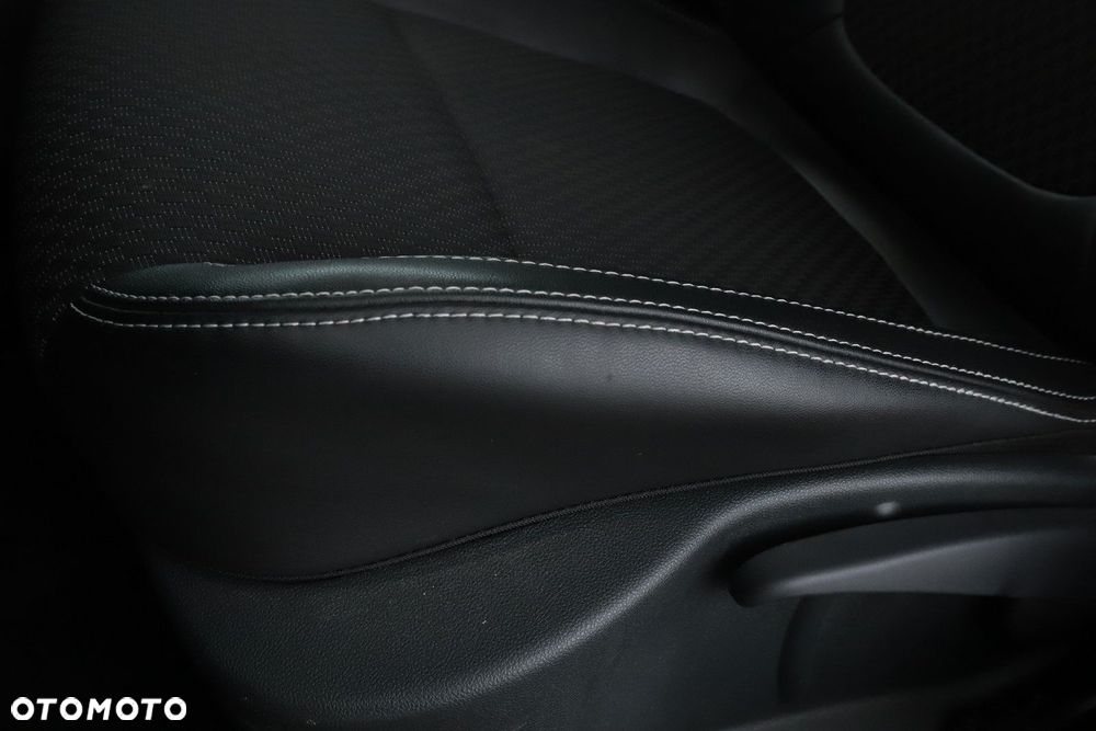 Renault Clio - 19