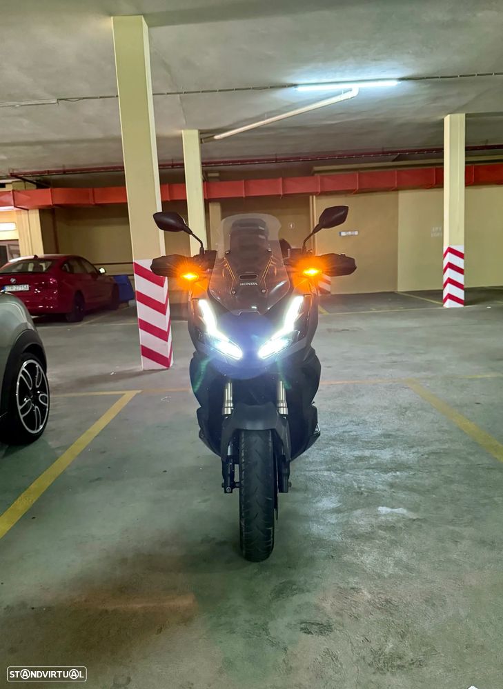 Honda ADV - 9