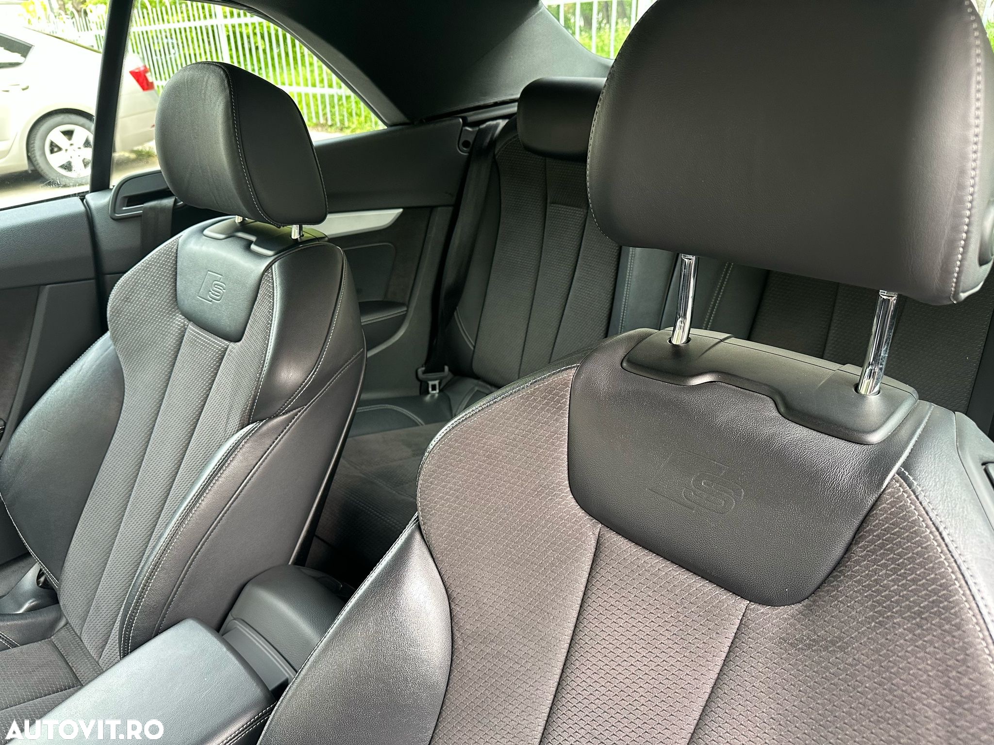 Audi A5 Cabrio 40 TFSI S tronic S line - 23