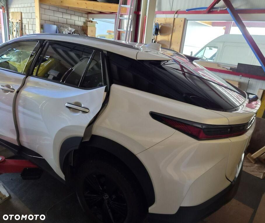 Lexus RZ 450e Prestige DIRECT4 - 4