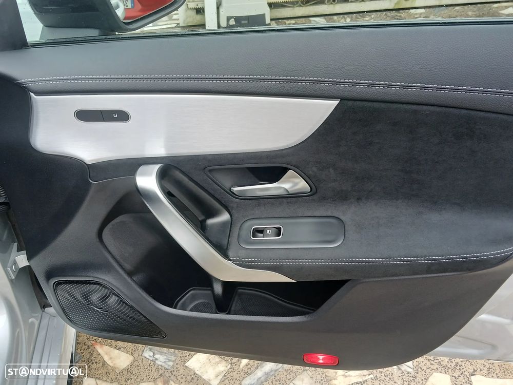 Mercedes-Benz CLA 250 e 8G-DCT Edition AMG Line - 34