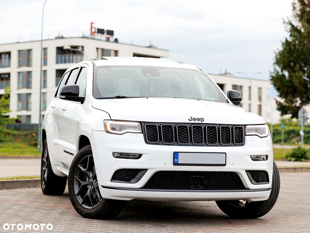Jeep Grand Cherokee - 1