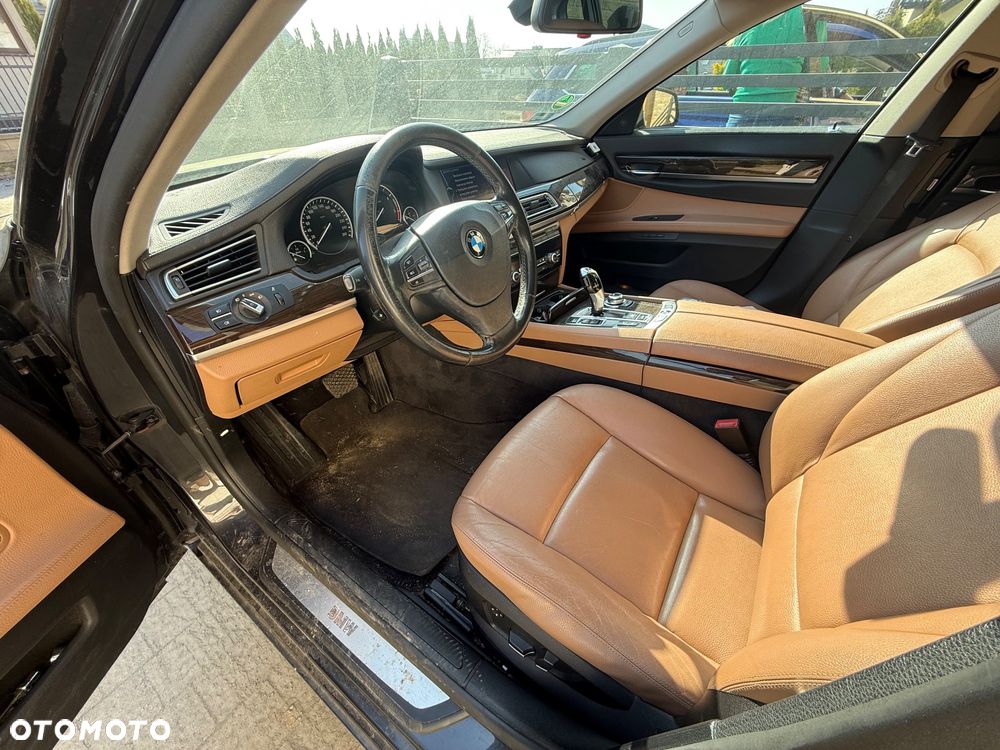 BMW Seria 7 730d - 4