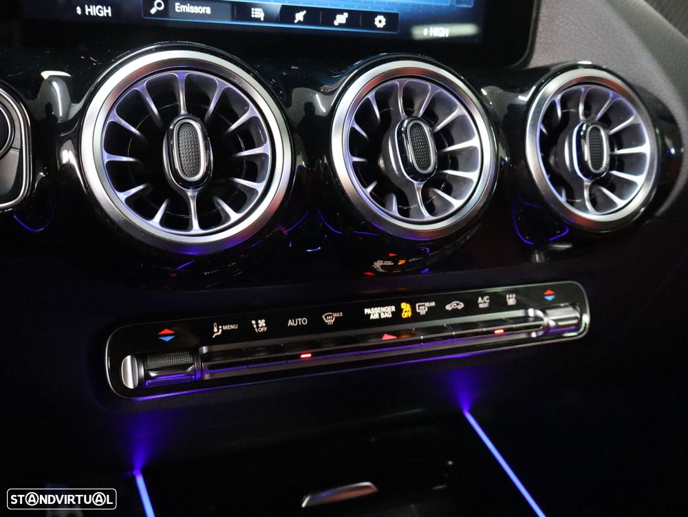 Mercedes-Benz GLA 250 e AMG Line - 20