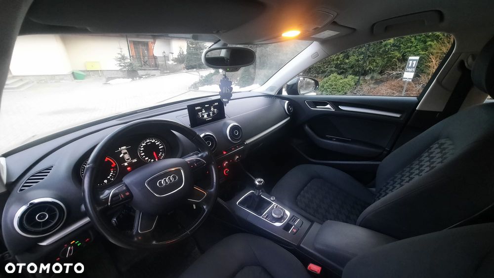 Audi A3 Limousine 1.6 TDI (clean diesel) Attraction - 4