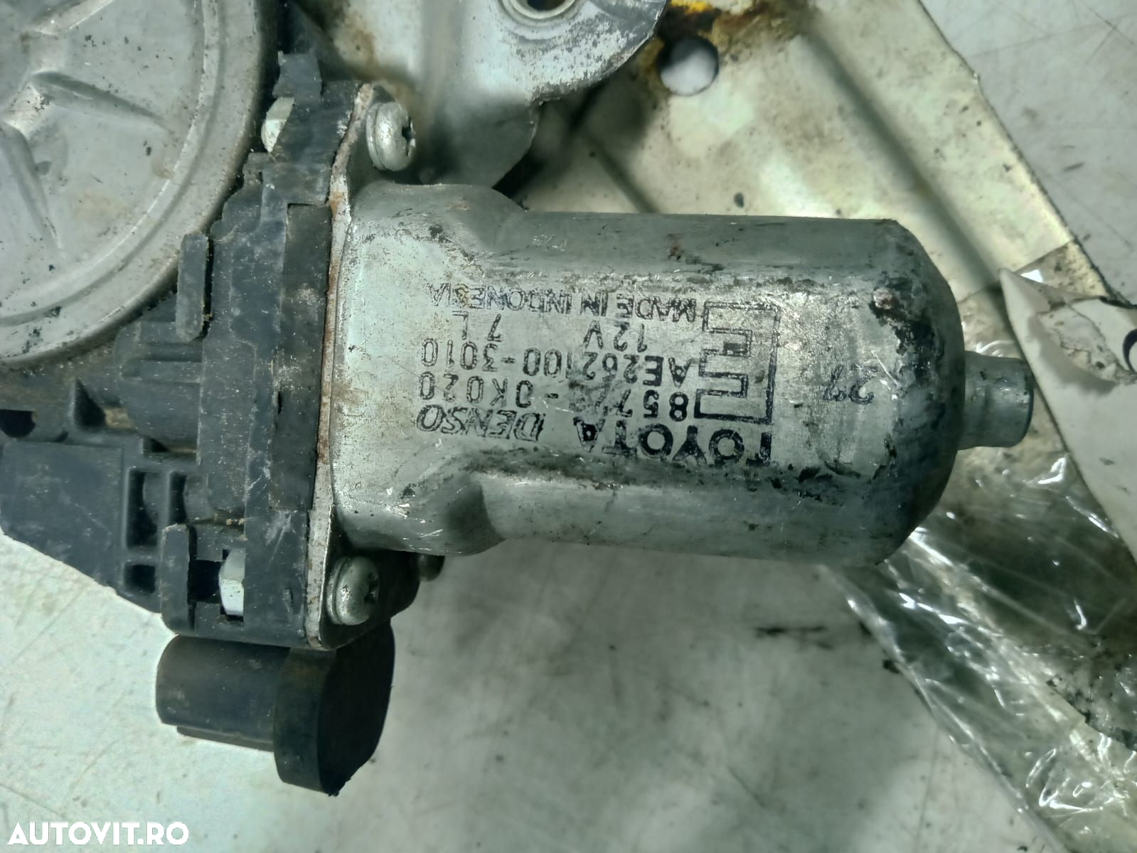 Macara stanga fata 85720-0k020 Toyota Hilux 7 [facelift] [2008 - 2011 - 2